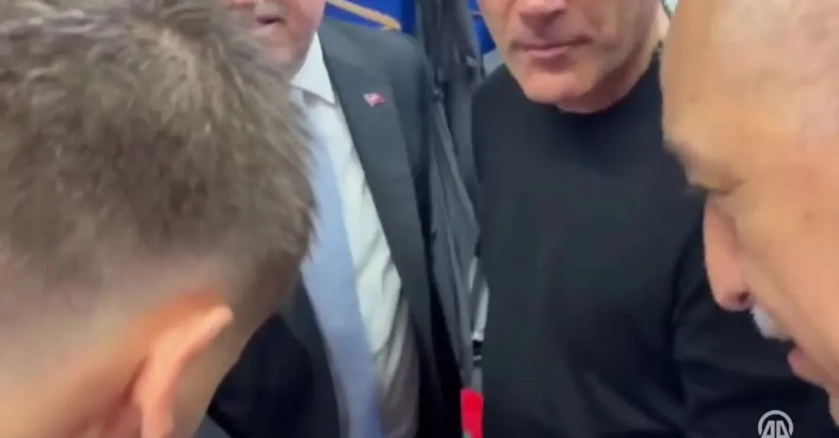 Başkan Erdoğan'dan A Milli Futbol Takımı'na tebrik telefonu!