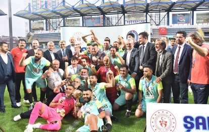 Son dakika spor haberi: İşitme Engelliler Süper Ligi’nde şampiyon Karşıyaka!