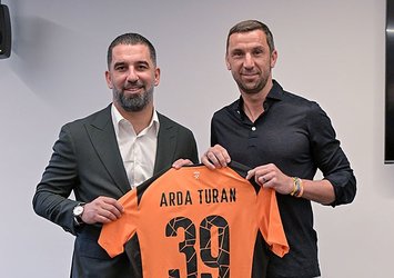 Arda Turan'dan Fenerbahçeli yıldıza kanca!