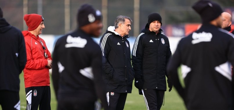 Beşiktaş Süper Lig'de oynayacağı Alanyaspor maçının hazırlıklarını tamamladı!