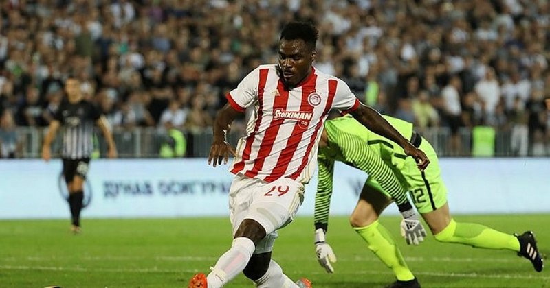Emmanuel Emenike Den Surpriz Transfer Sayfa 1 Diger 15 Kasim 2020 Pazar