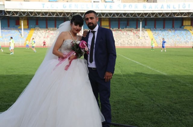 İtiraz için gitti, hakeme aşık oldu