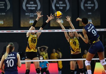 F.Bahçe'nin maçı iptal edildi! Vakıfbank şampiyon oldu