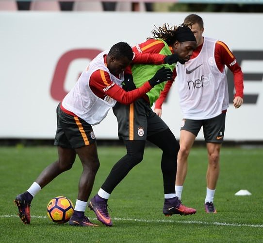 Galatasaray’da Muslera ve Selçuk İnan şoku