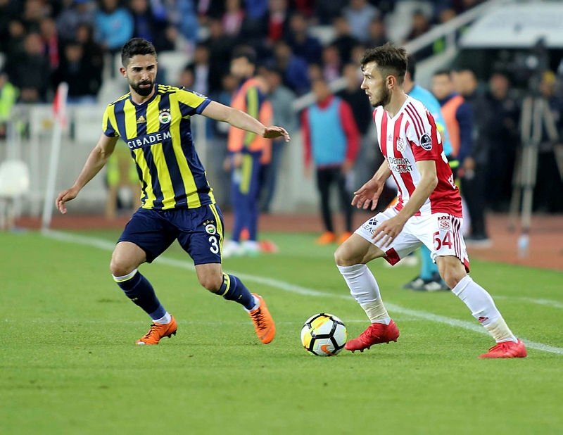Ersun Yanal Süper Lig’den 4 isme talip!