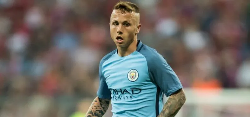 Angelino, yeniden Manchester City'de