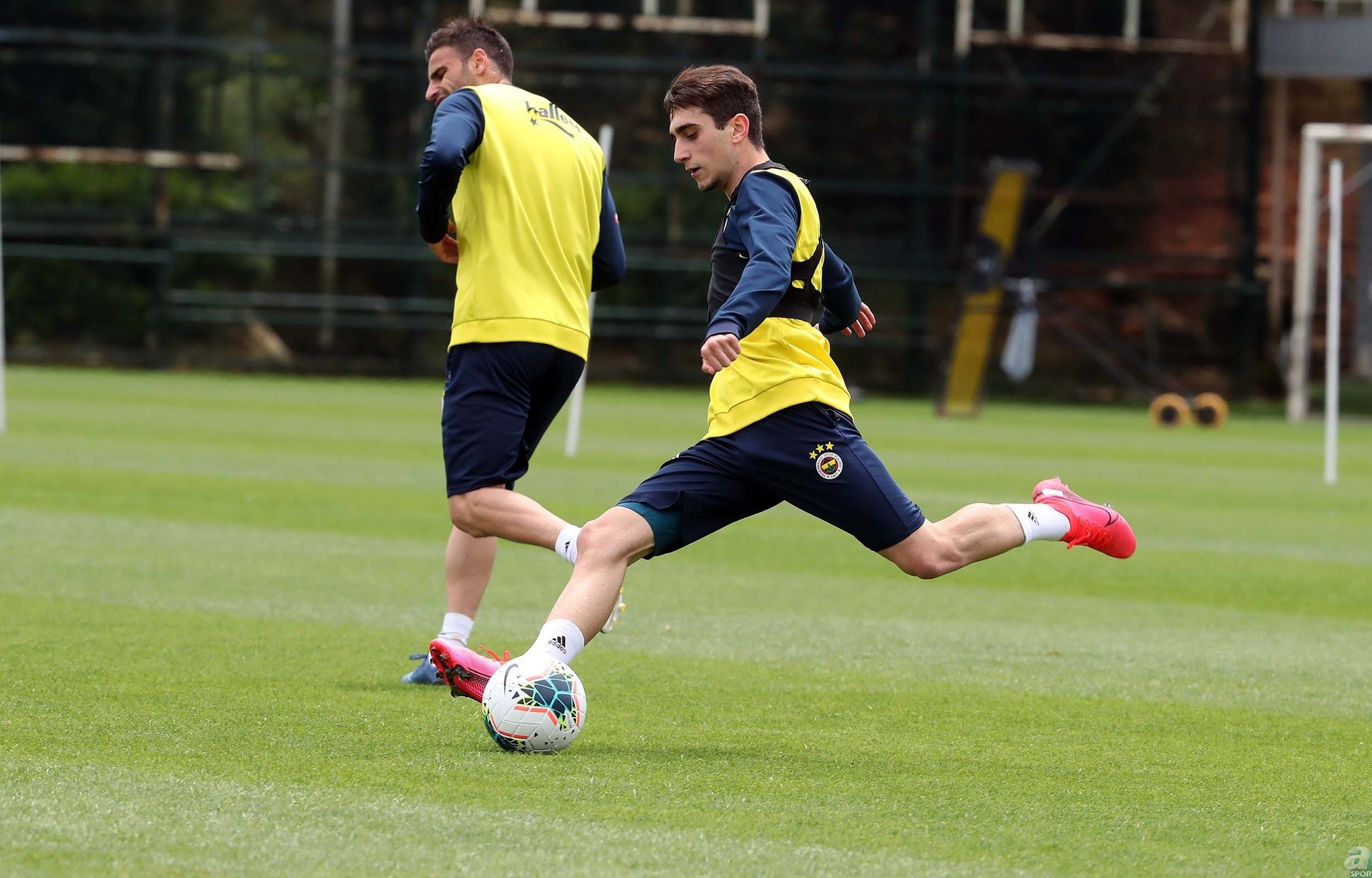 Fenerbahçe’den 9 maddelik önlem! Yeni tip corona virüsü Covid-19 sonrası harekete geçildi