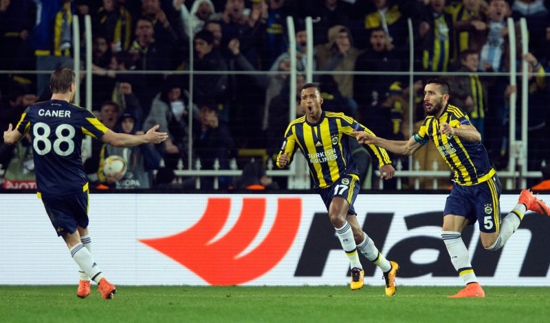 Fenerbahçe’den Caner Erkin hamlesi!