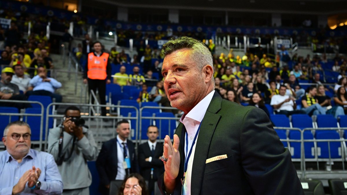 FENERBAHÇE HABERİ: Sadettin Saran'dan Eda Erdem'e övgü! FENERBAHÇE HABERİ: Sadettin Saran'dan Eda Erdem'e övgü!