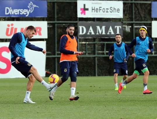 Victor Moses ilk antrenmanına çıktı!