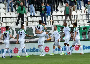 Akhisar Belediyespor'dan gol yağmuru