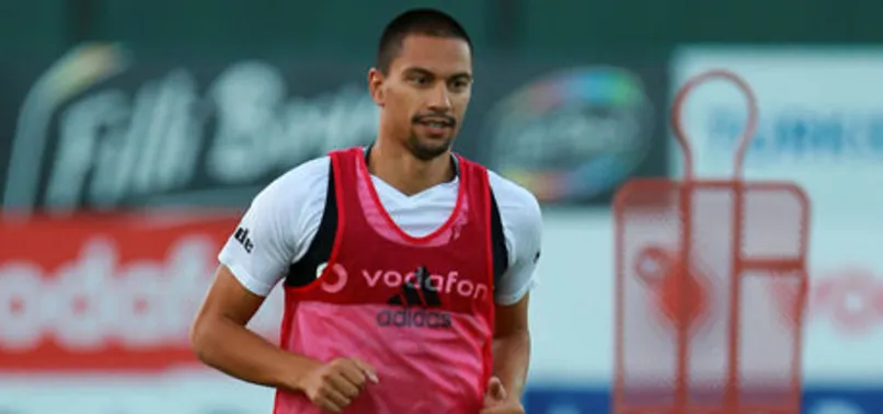 Beşiktaş, Gökhan İnler ayrılığını KAP'a bildirdi