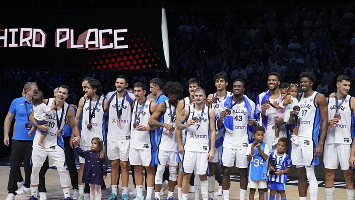 Yunanistan, Finlandiya'yı devirdi, EuroBasket'i üçüncü tamamladı! Yunanistan, Finlandiya'yı devirdi, EuroBasket'i üçüncü tamamladı!
