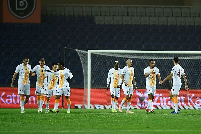 Galatasaray Fenerbahçe’nin gerisinde