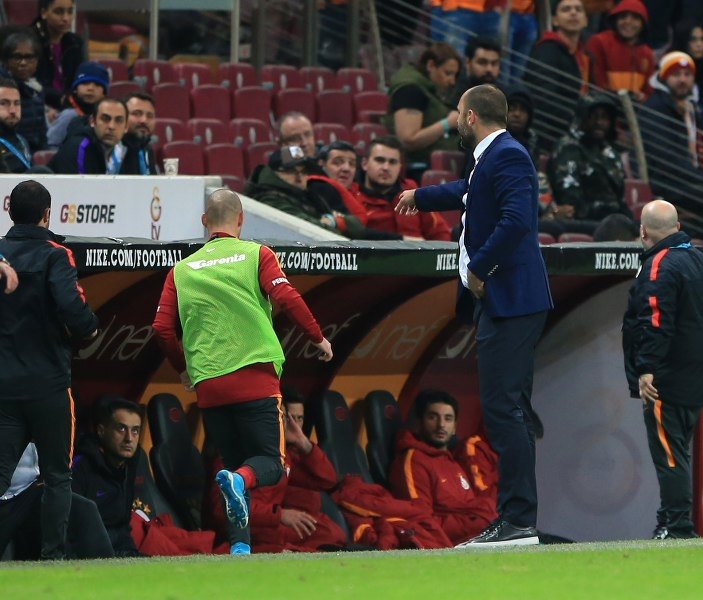Wesley Sneijder bilerek mi tuvalete gitti?