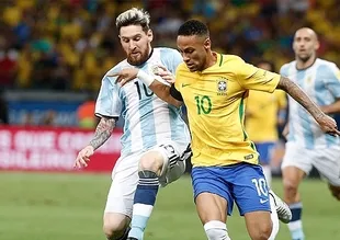 Neymar, Messi'yi üzdü