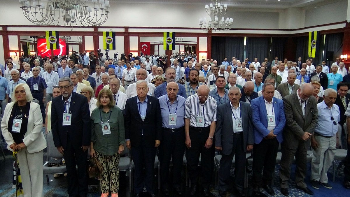 Fenerbahçe Yüksek Divan Kurulu toplantısı başladı