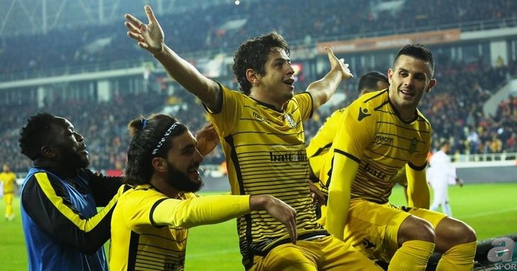 Beşiktaş'ta Guilherme'nin ardından bir transfer daha! Ayrılık da var...
