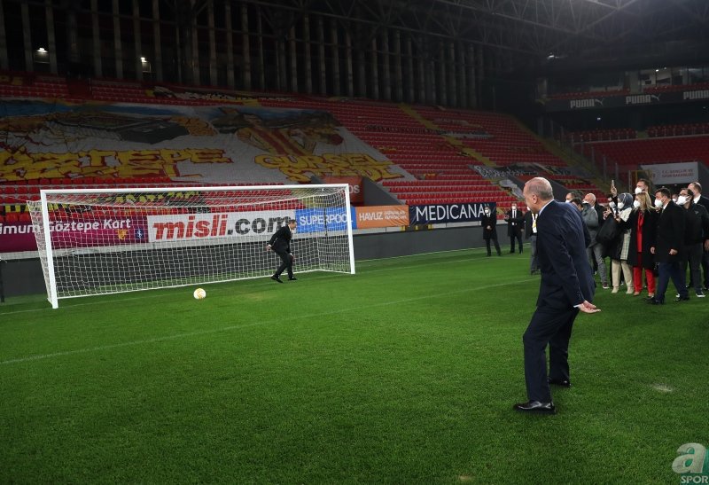 Başkan Recep Tayyip Erdoğan sahalara indi! Durmak yok gollere devam