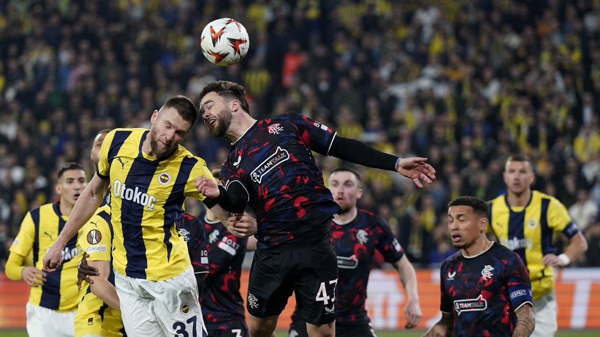 Fenerbahçe 1-3 Rangers (MAÇ SONUCU-ÖZET) Fenerbahçe turu zora soktu! Fenerbahçe 1-3 Rangers (MAÇ SONUCU-ÖZET) Fenerbahçe turu zora soktu!