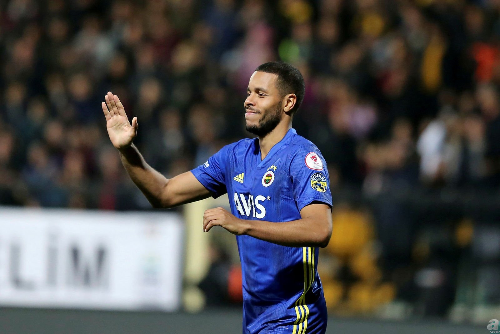 Fenerbahçe’de 2 sürpriz ayrılık yolda! Satış listesine kondular