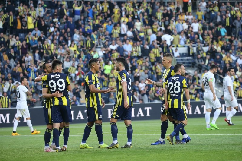 Fenerbahçe, Asmir Begovic transferini bitiriyor