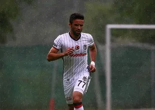 Beşiktaş'a yağmur engeli