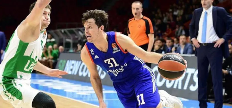 Anadolu Efes Unics Kazan'a şans tanımadı