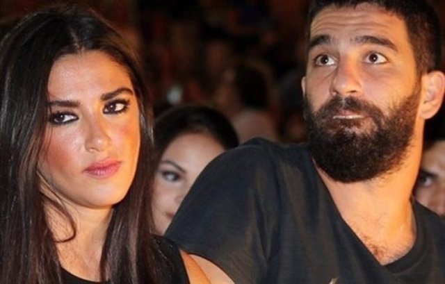 Arda Turan ile Aslıhan Doğan’ın barış fotoğrafı