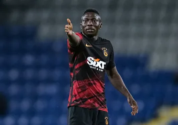 Etebo alkış aldı