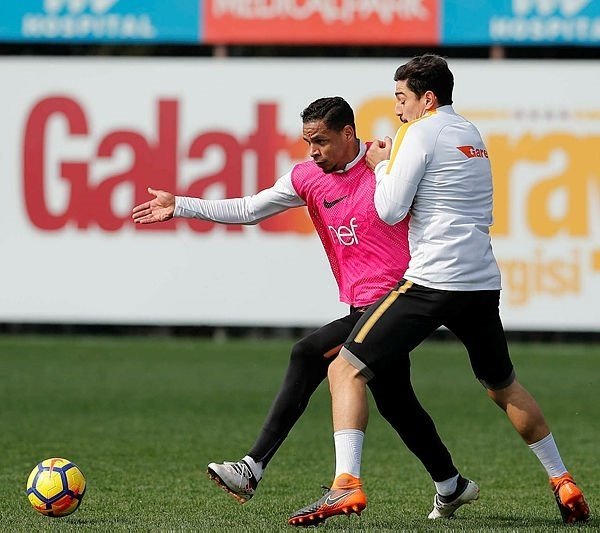 Terim’in aklı derbide!