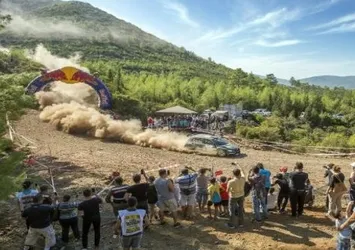 Dünya Ralli Şampiyonası'nda heyecan sürüyor