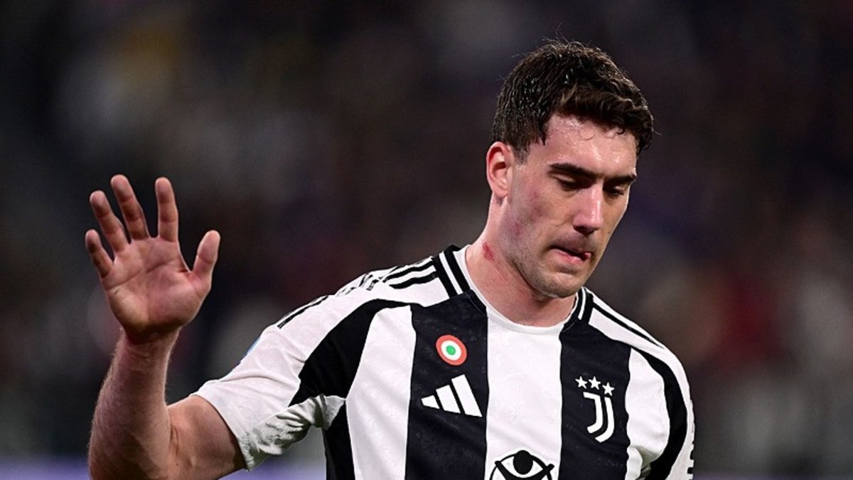 TRANSFER HABERLERİ | Vlahovic'ten Fenerbahçe'ye kötü haber! İstediği teklifi alamazsa... TRANSFER HABERLERİ | Vlahovic'ten Fenerbahçe'ye kötü haber! İstediği teklifi alamazsa...