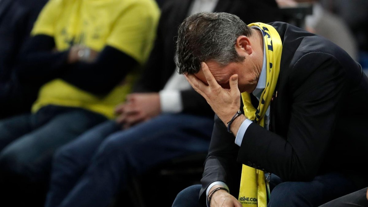 Fenerbahçe Beko-Galatasaray derbisinde Ali Koç'a 'istifa sesleri' Fenerbahçe Beko-Galatasaray derbisinde Ali Koç'a 'istifa sesleri'