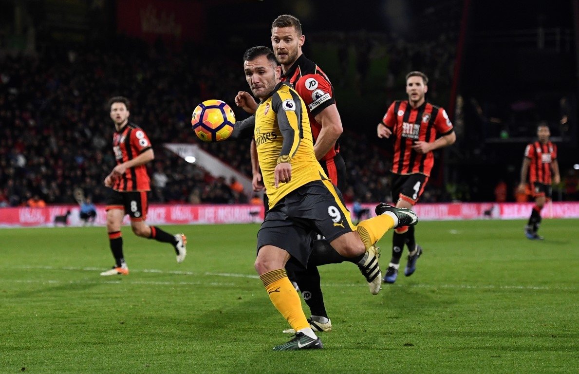 Fenerbahçe’ye Lucas Perez’den kötü haber!