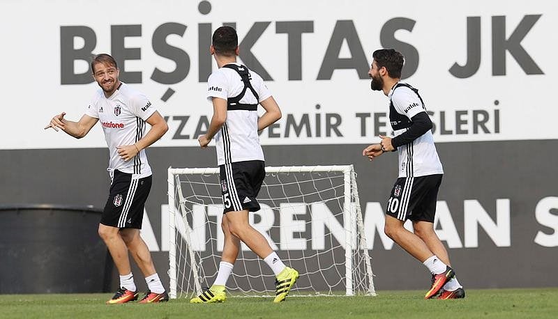 Caner Erkin: Vicdanlarıyla baş başa bırakıyorum