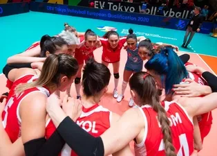 Filenin Sultanları Polonya'yı devirdi!