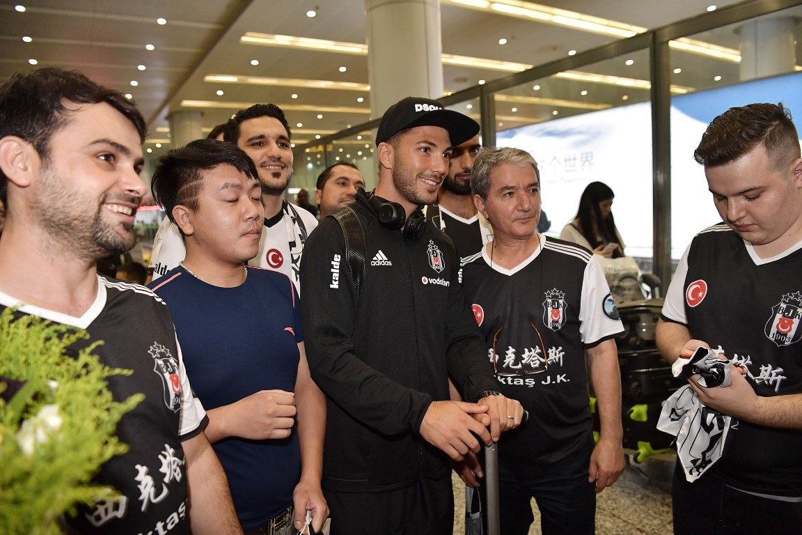 Beşiktaş, Çin’e gitti