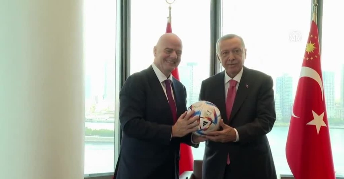 Başkan Erdoğan, FIFA Başkanı Infantino'yu kabul etti