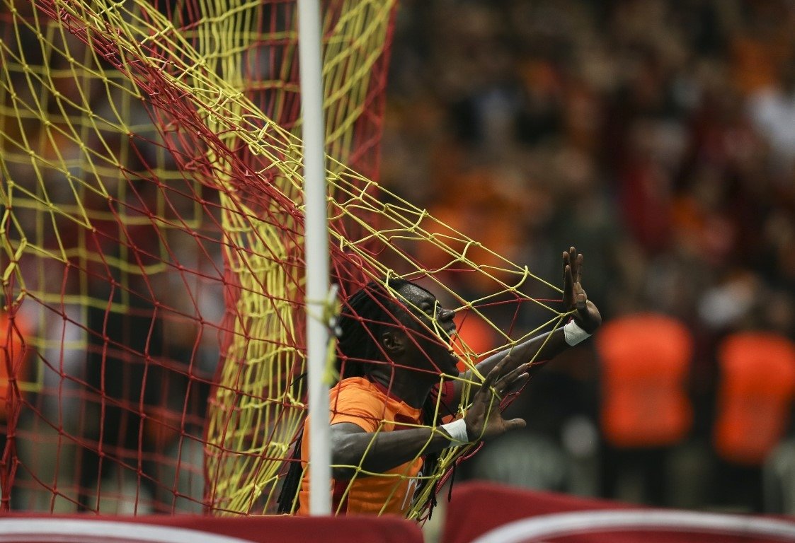 Gomis durdurulamıyor