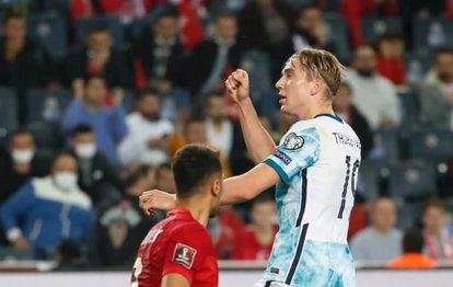 Türkiye - Norveç maçında Thorstvedt’ten golün ardından tribünleri kızdıran hareket!