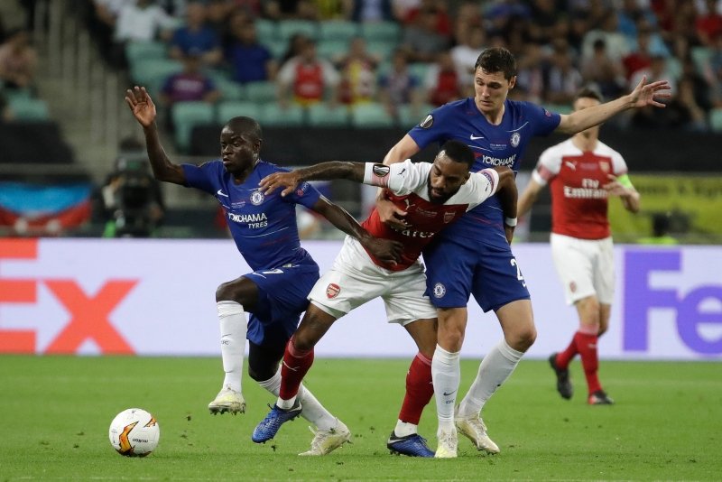 Bakü’de Mesut Özil’e Fenerbahçe mesajı