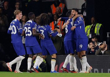 Chelsea ilk yarıda fişi çekti!