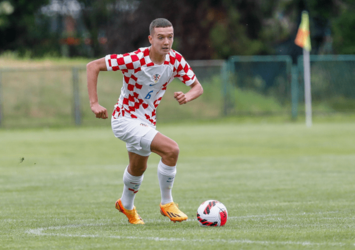 F.Bahçe'ye 19'luk orta saha!