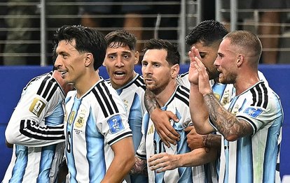 Arjantin Lionel Messi’nin tarihe geçtiği maçta Avusturya’yı 2-0 yenerek son 32’ye kaldı! İşte maçın özeti