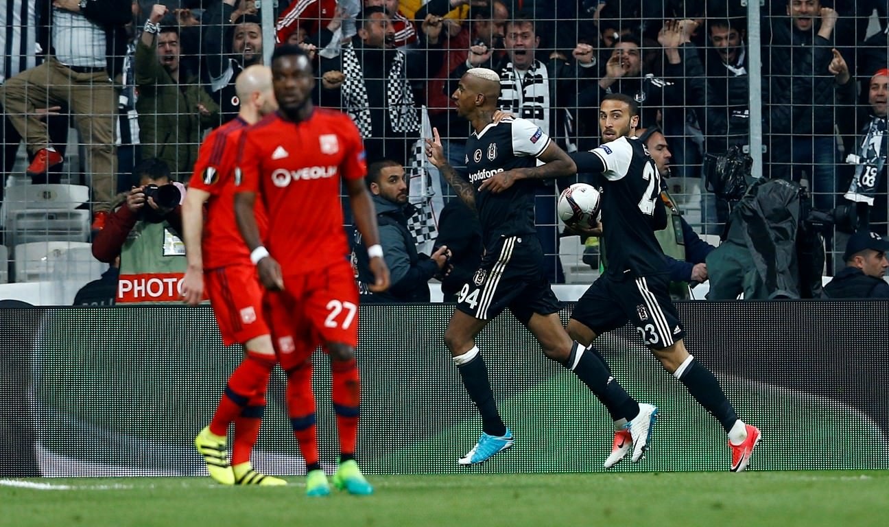 Beşiktaş - O.Lyon maçından kareler