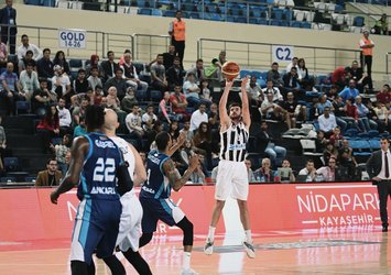 Sakarya Büyükşehir Belediyespor: 55 - Türk Telekom: 65