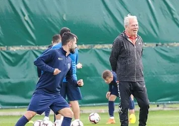Mustafa Denizli'den Antalyaspor açıklaması