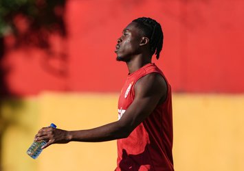 G.Saray'a Ada'dan sol bek! Köhn'ün yerine gelecek