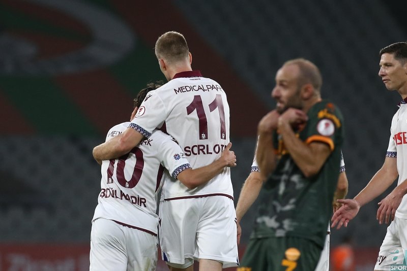 Usta yazardan olay sözler! Trabzonsporlu futbolcular yanardağ ordusu gibiydi